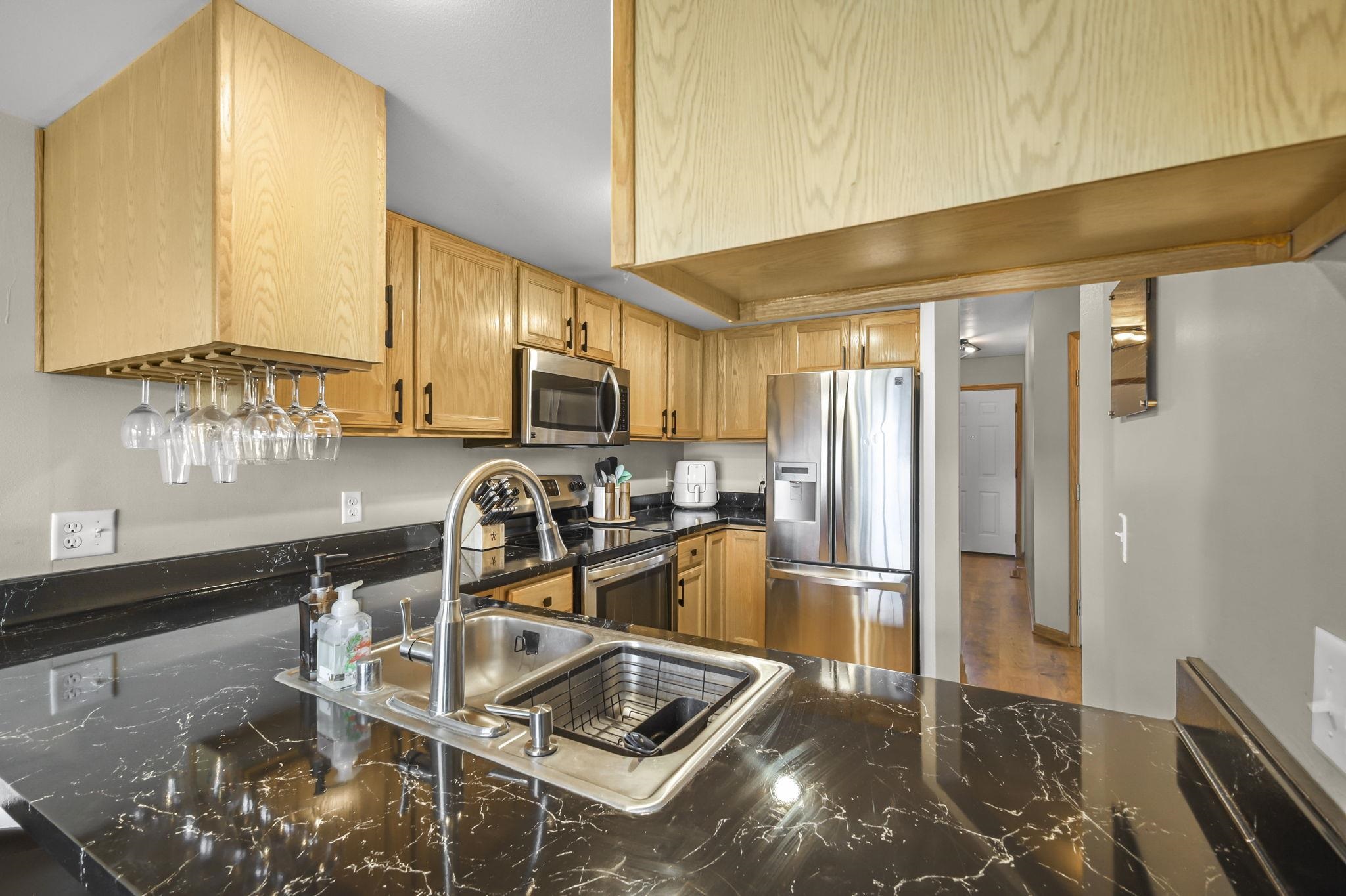 203 North Musket Ridge Drive Sun Prairie, WI 53590 - Photo 12 of 42