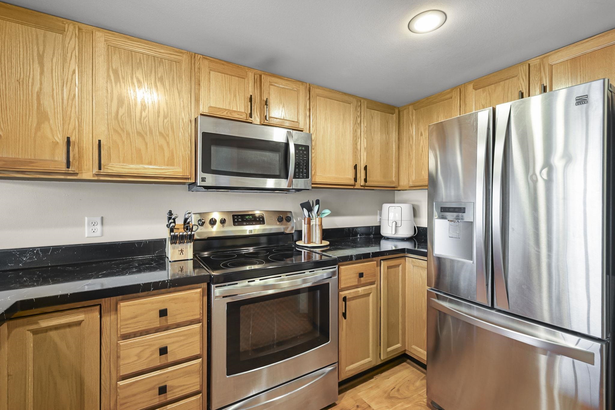 203 North Musket Ridge Drive Sun Prairie, WI 53590 - Photo 9 of 42