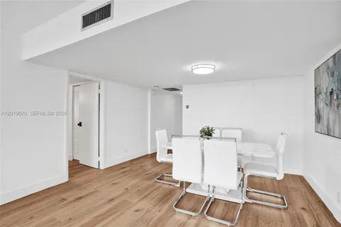 $425,000 | 20379 West Country Club Drive, Unit 1440, Aventura, FL 33180