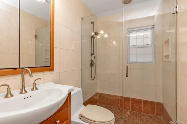 $799,000 | 1006 North 7th Street, New Hyde Park, NY 11040