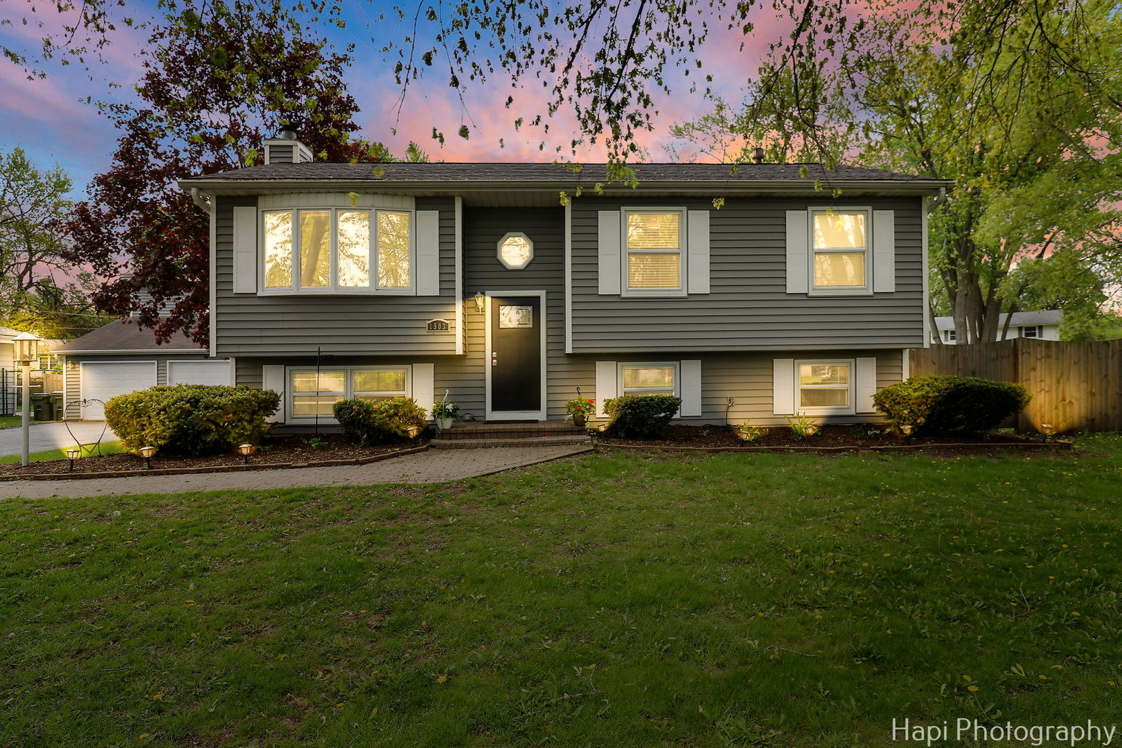 1903 Fairfield Road Lindenhurst, IL 60046 - Photo 2 of 2 Gallery Image 2