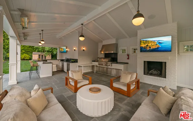 $29,950,000 | 491 North Tigertail Road, Los Angeles, CA 90049