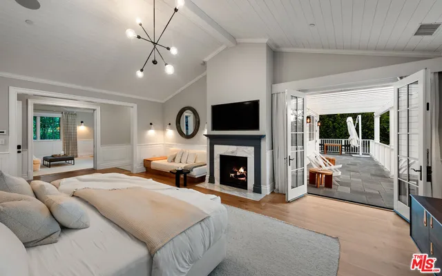 $29,950,000 | 491 North Tigertail Road, Los Angeles, CA 90049