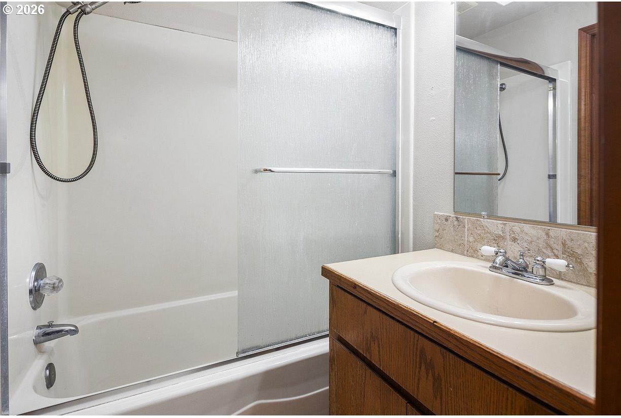 20474 Southwest Rosa Drive Beaverton, OR 97078 - Photo 23 of 39 Gallery Image 23