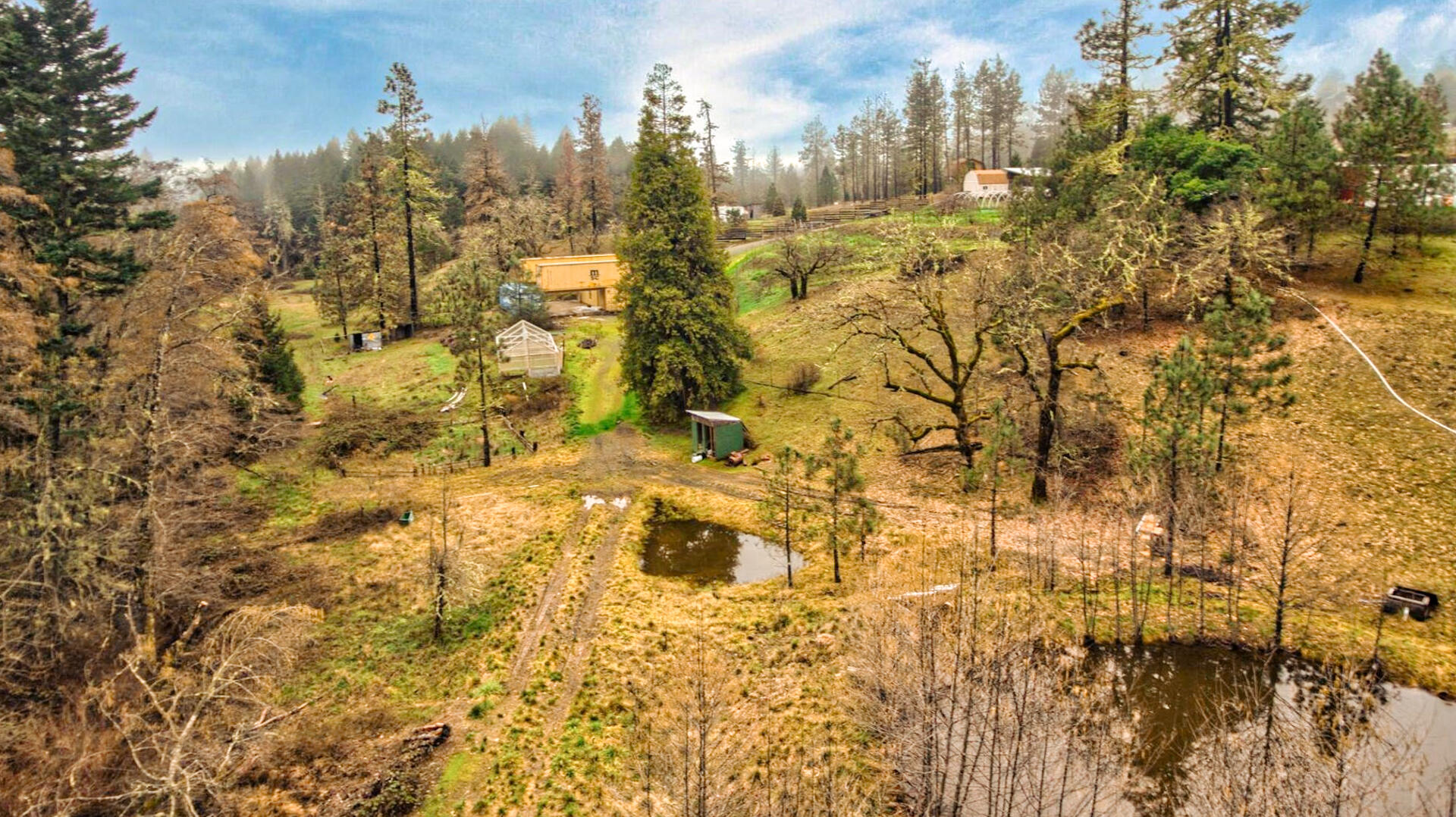 621 Gold Canyon Road Selma, OR 97538 - Photo 9 of 13 621-10