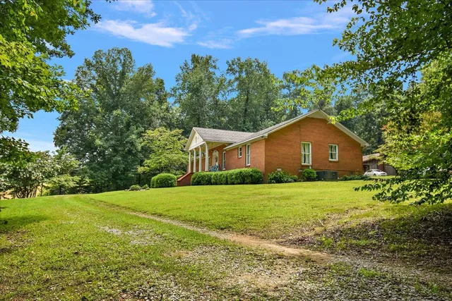 $824,999 | 729 Rabbit Trail Road, Five Points, TN 38457