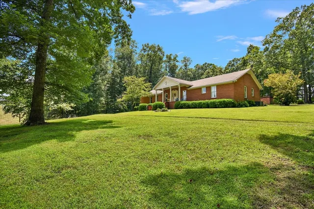 $824,999 | 729 Rabbit Trail Road, Five Points, TN 38457