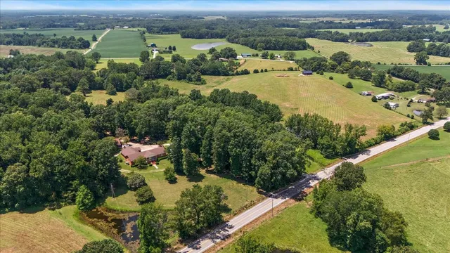 $824,999 | 729 Rabbit Trail Road, Five Points, TN 38457