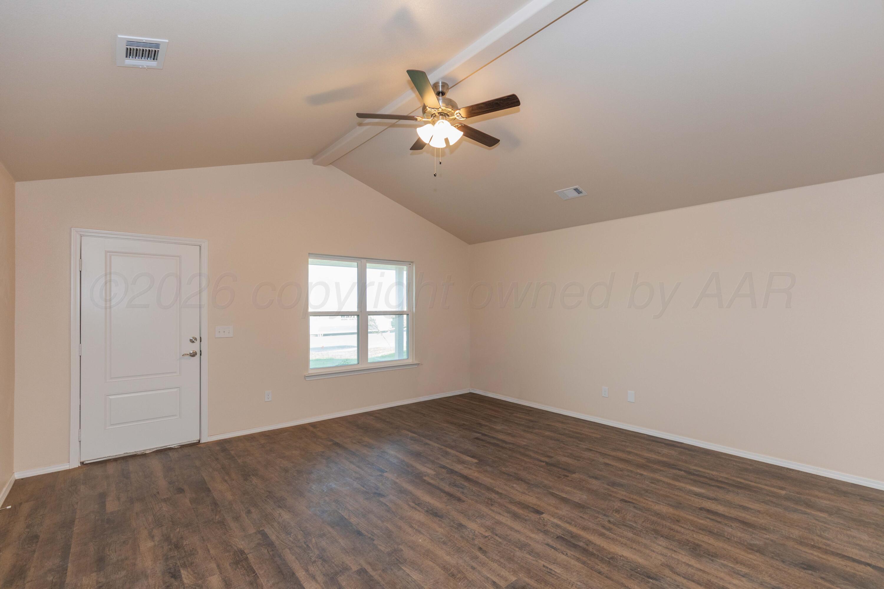 4404 Sunset Street Amarillo, TX 79118 - Photo 6 of 37 LIVING ROOM