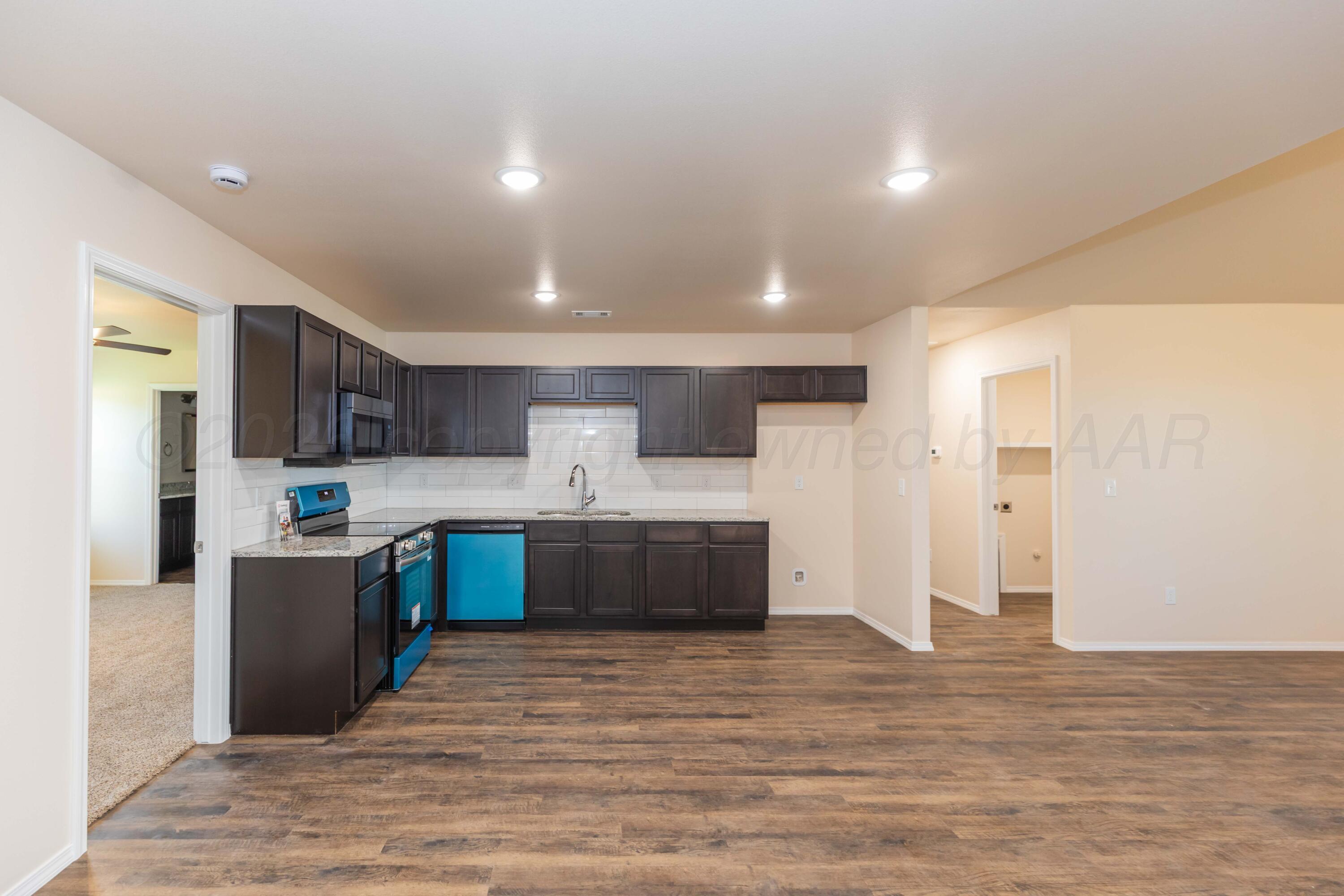 4404 Sunset Street Amarillo, TX 79118 - Photo 10 of 37 KITCHEN