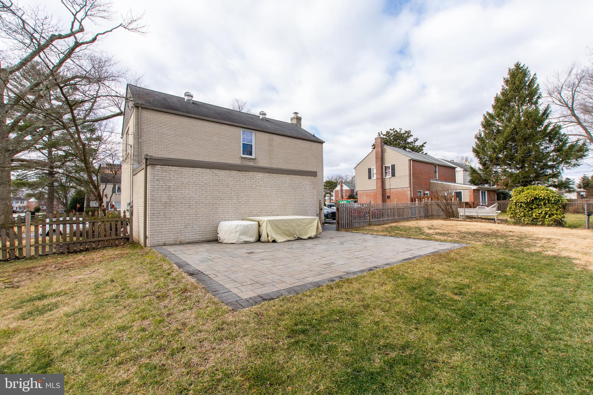 2201 Thomas Road Wilmington, DE 19803 - Photo 22 of 23 Exterior Rear Paver Patio