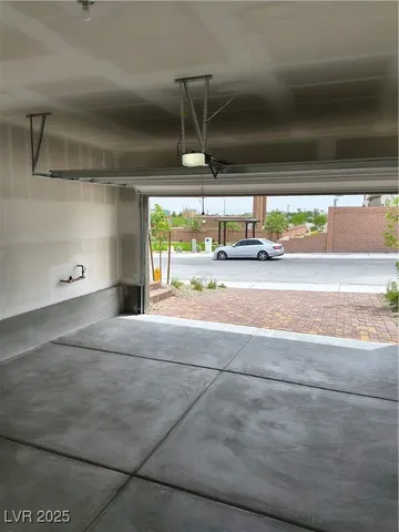 $2,195 | 348 Great Ocean Avenue, North Las Vegas, NV 89084