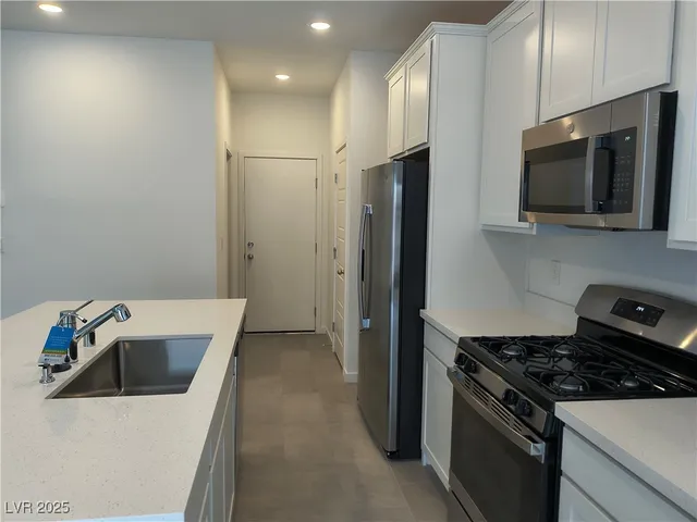 $2,195 | 348 Great Ocean Avenue, North Las Vegas, NV 89084