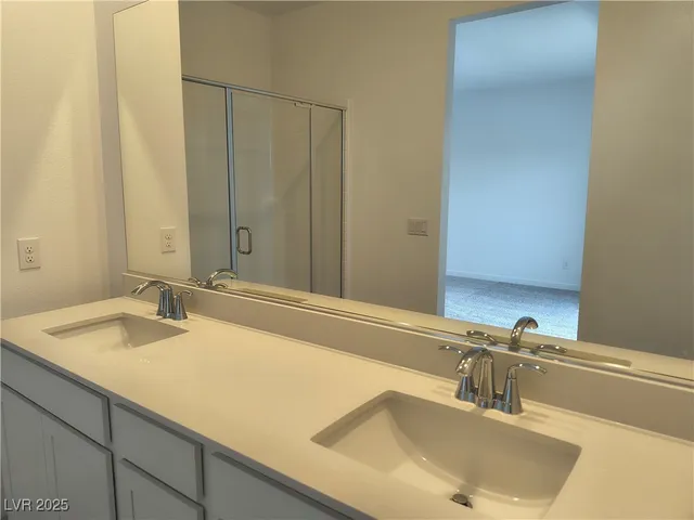 $2,195 | 348 Great Ocean Avenue, North Las Vegas, NV 89084