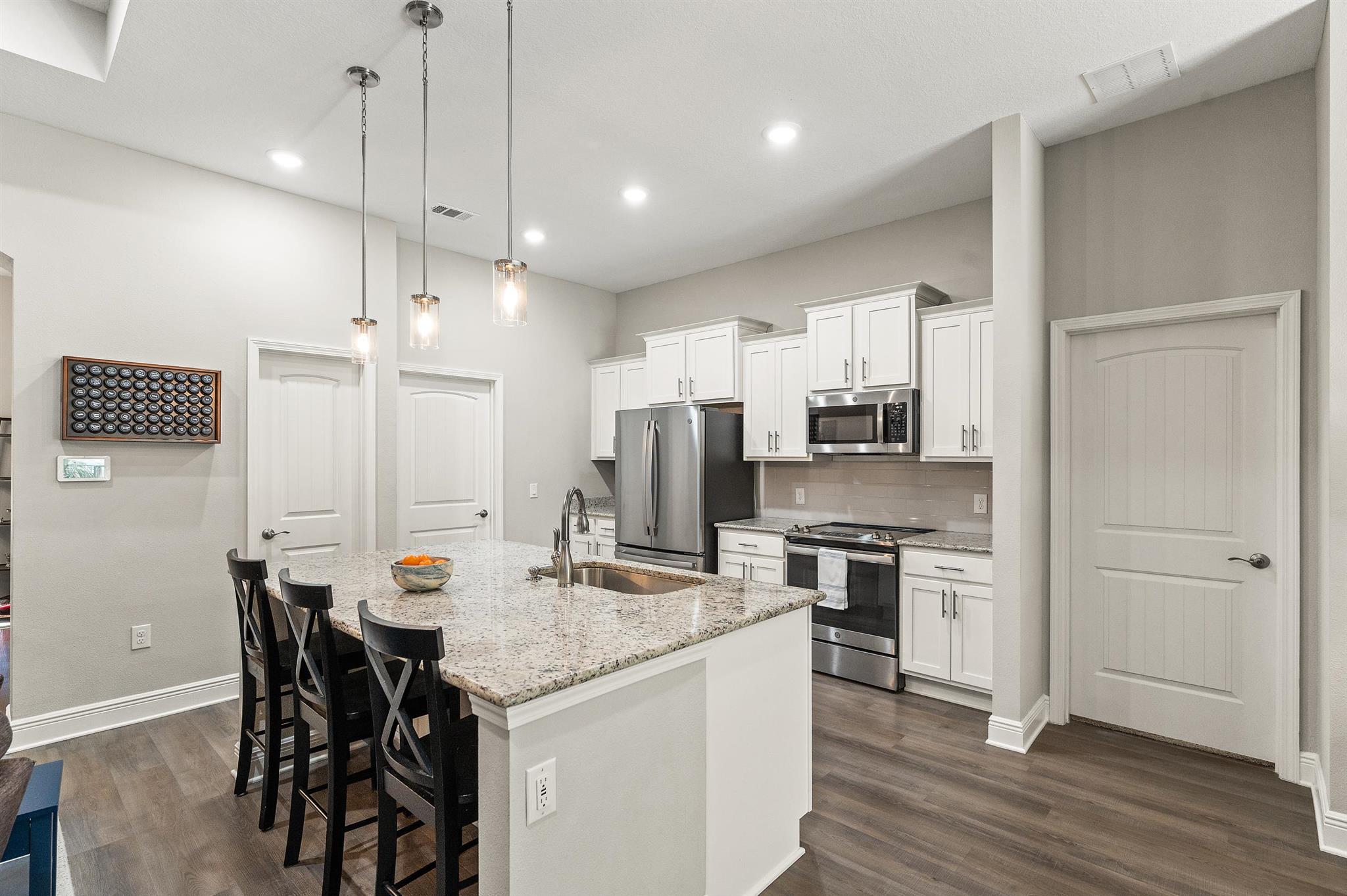 6050 Deborah Drive Milton, FL 32570 - Photo 9 of 44