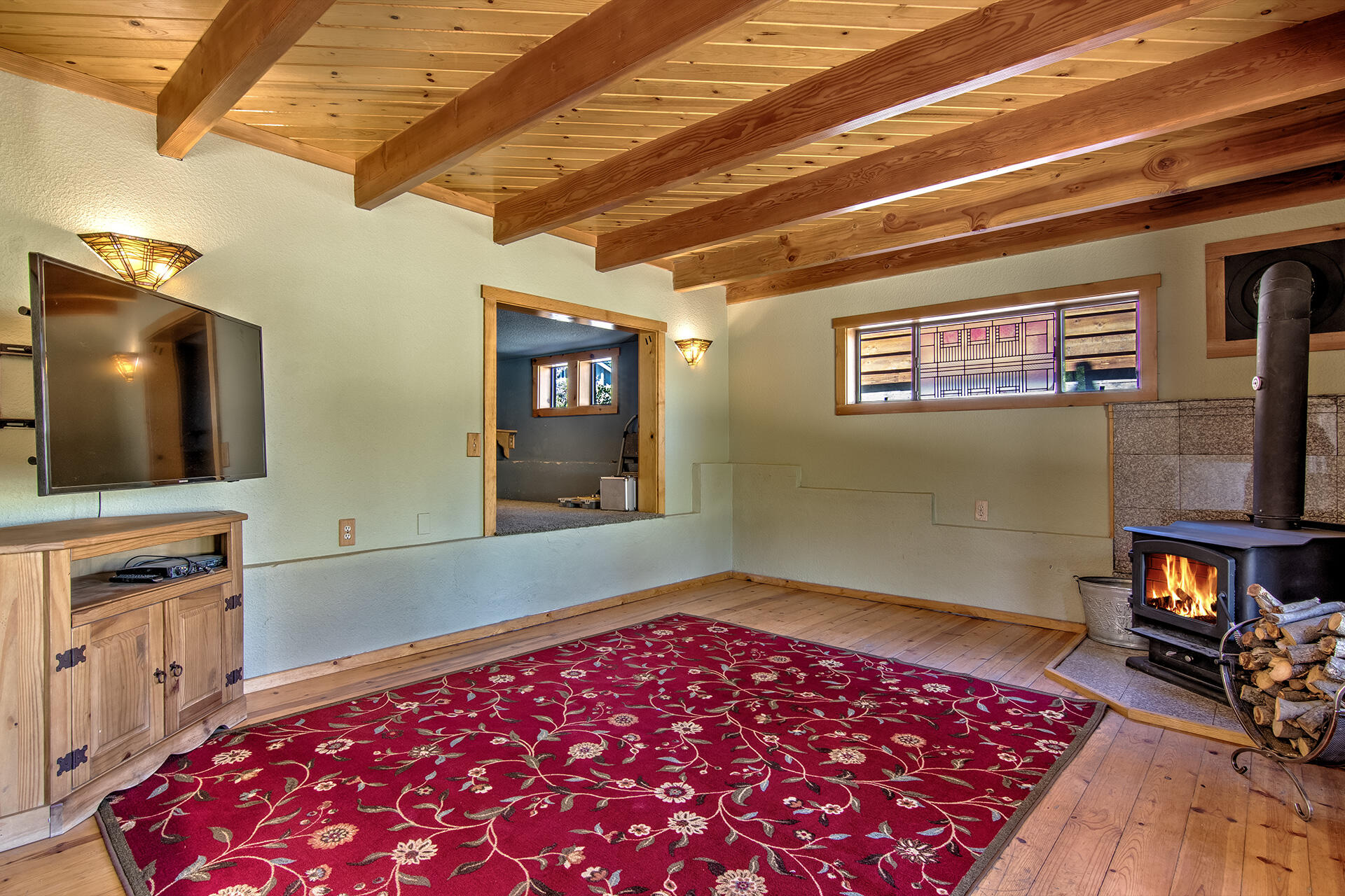 52890 Overlook Drive Idyllwild, CA 92549 - Photo 41 of 82 a view of a livingroom with furniture and a ceiling fan