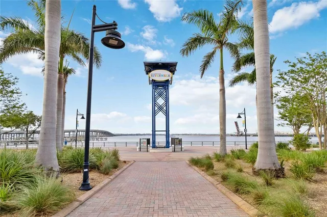 $575,000 | 808 3rd Avenue West, Unit 203, Bradenton, FL 34205