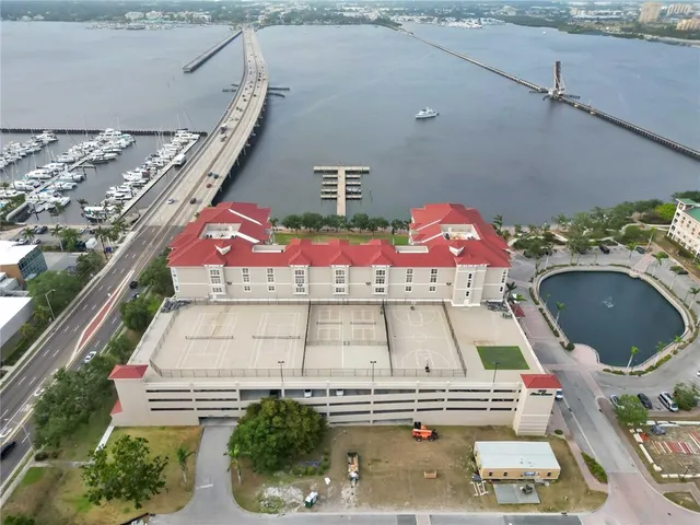 $575,000 | 808 3rd Avenue West, Unit 203, Bradenton, FL 34205