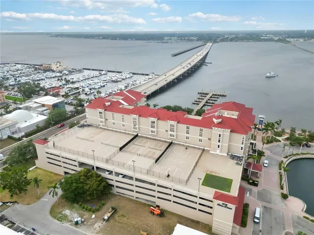 $575,000 | 808 3rd Avenue West, Unit 203, Bradenton, FL 34205