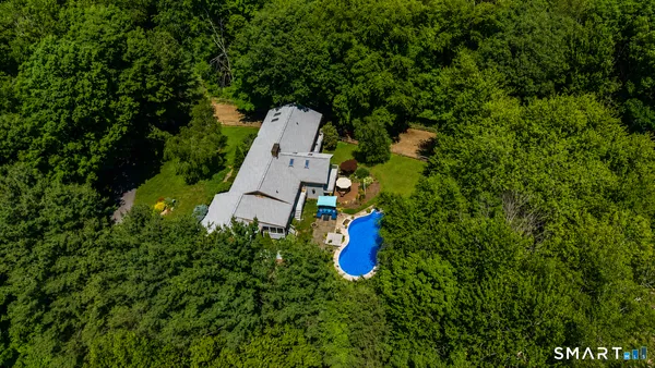 $1,100,000 | 19 Hi Barlow Road, Newtown, CT 06470