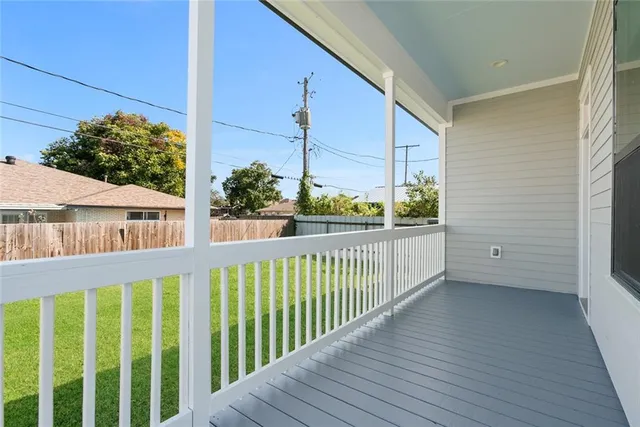 $320,000 | 213 Bear Drive, Arabi, LA 70032