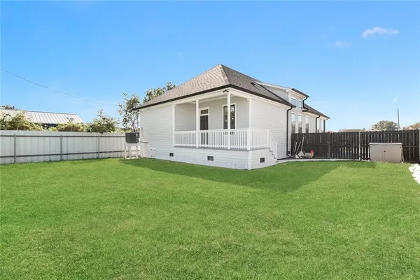 $310,000 | 213 Bear Drive, Arabi, LA 70032