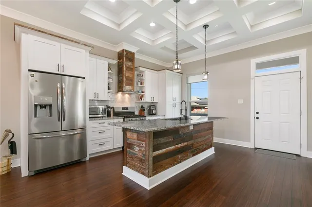 $320,000 | 213 Bear Drive, Arabi, LA 70032