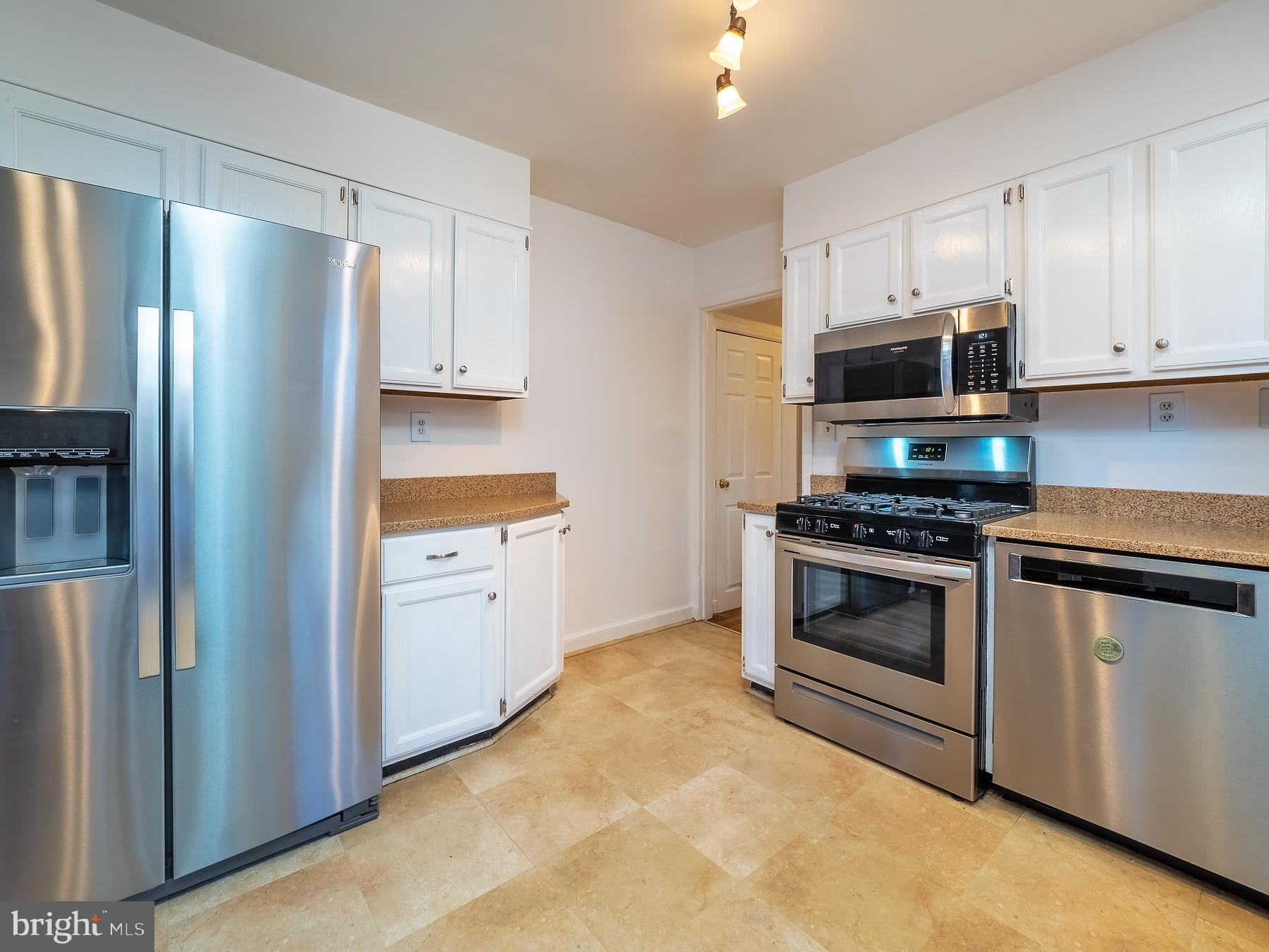 9408 Seminole Street Silver Spring, MD 20901 - Photo 8 of 36 Stainless steel appliances