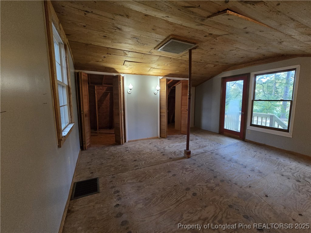 3560 School Road Fayetteville, NC 28306 - Photo 42 of 50 a view of entryway