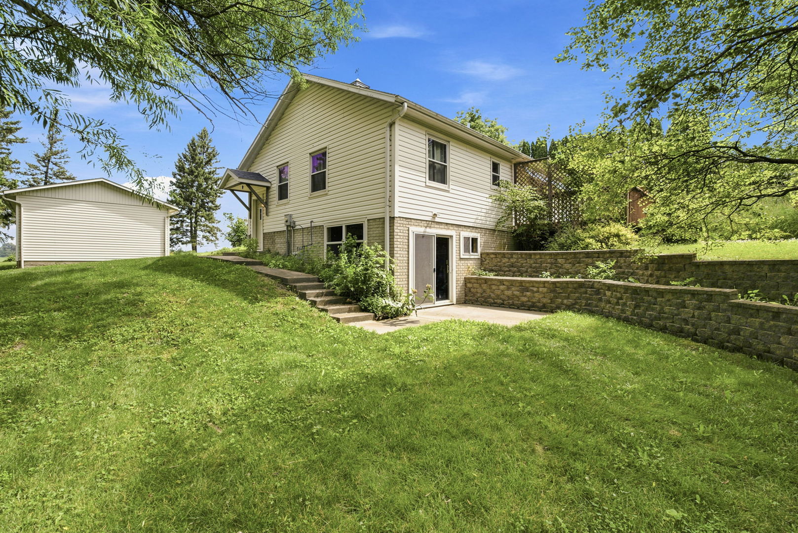 3045 Camp Creek Road Sherrard, IL 61281 - Photo 22 of 34
