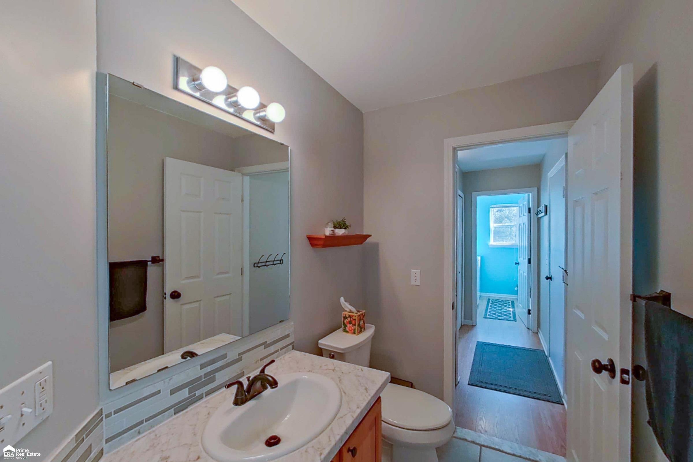 4279 Ridge Court Pinckney, MI 48169 - Photo 19 of 59 50152354-2464fbf5-7108-4f53-b23f-b7fb0d7ea3e6.JPG