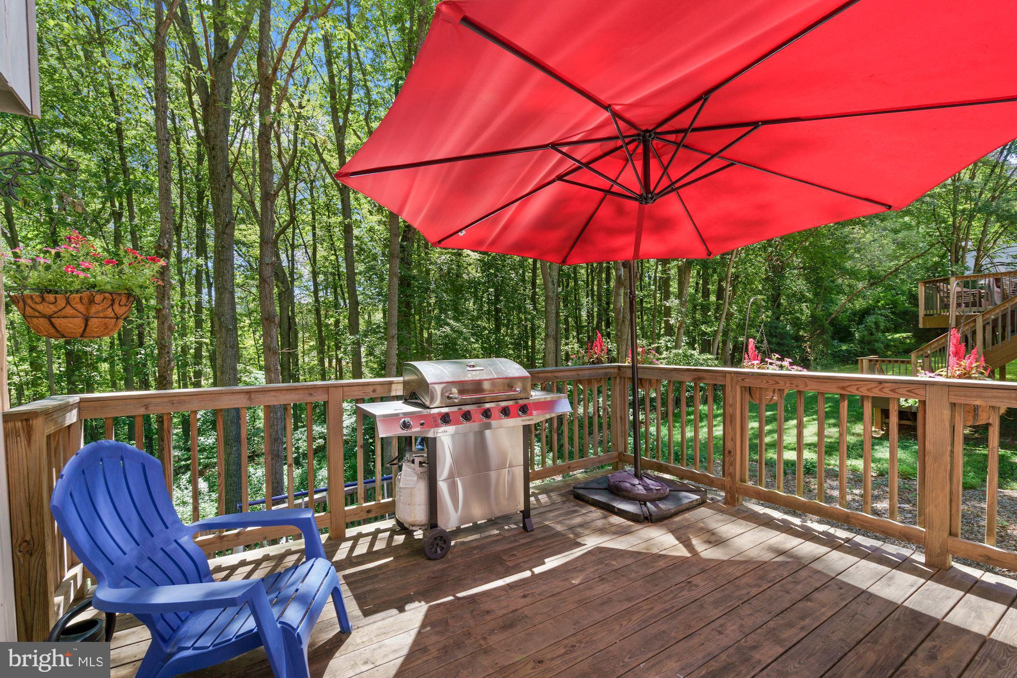 2119 Thomas View Road Reston, VA 20191 - Photo 18 of 41 a view of balcony with wooden floor and outdoor seating