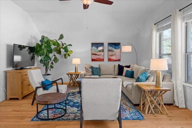 $760,000 | 7200 Moon Rock Road, Austin, TX 78739