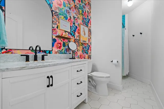 $760,000 | 7200 Moon Rock Road, Austin, TX 78739