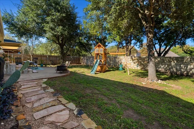 $760,000 | 7200 Moon Rock Road, Austin, TX 78739