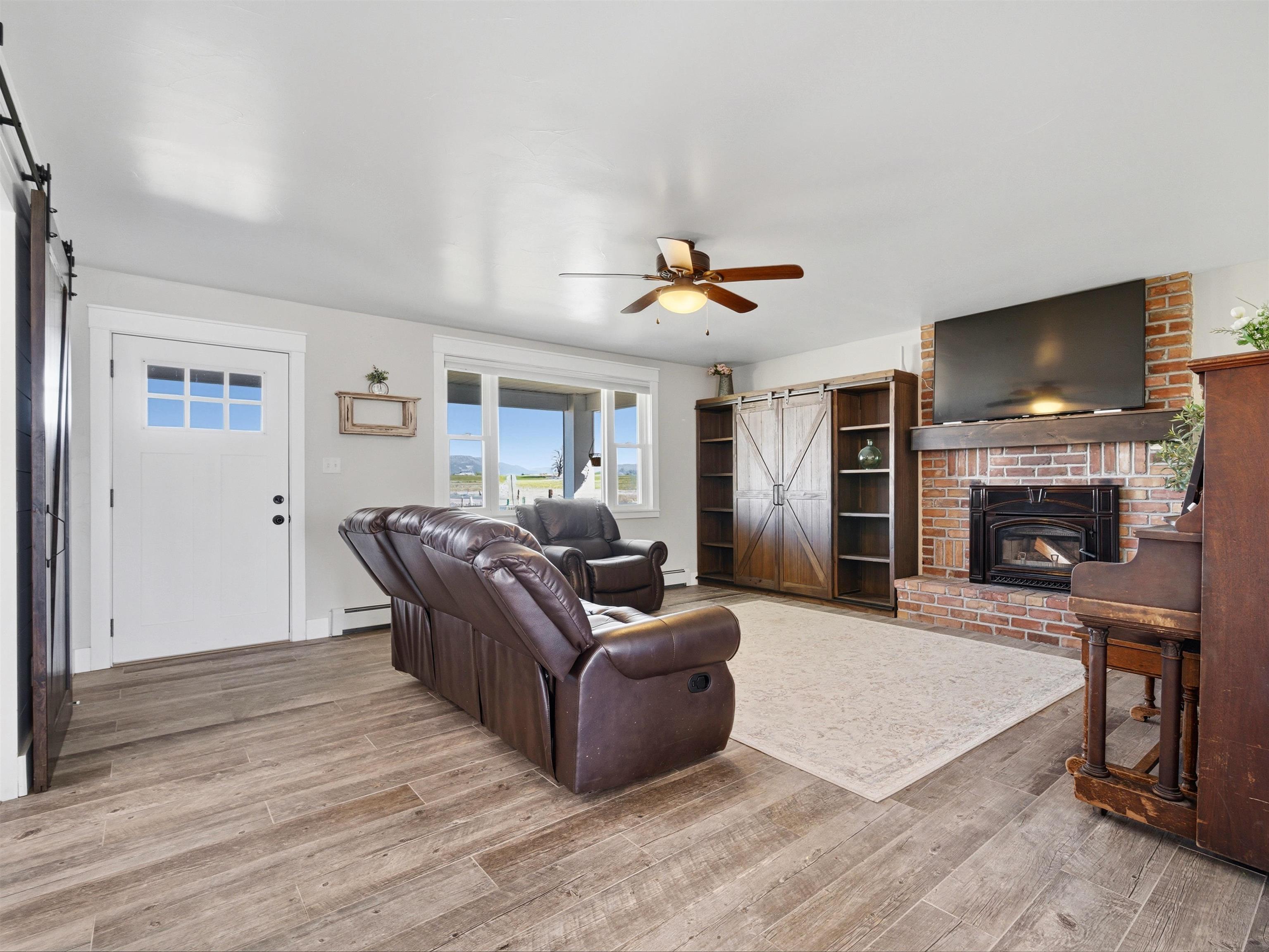 877 26 Road Grand Junction, CO 81505 - Photo 3 of 40