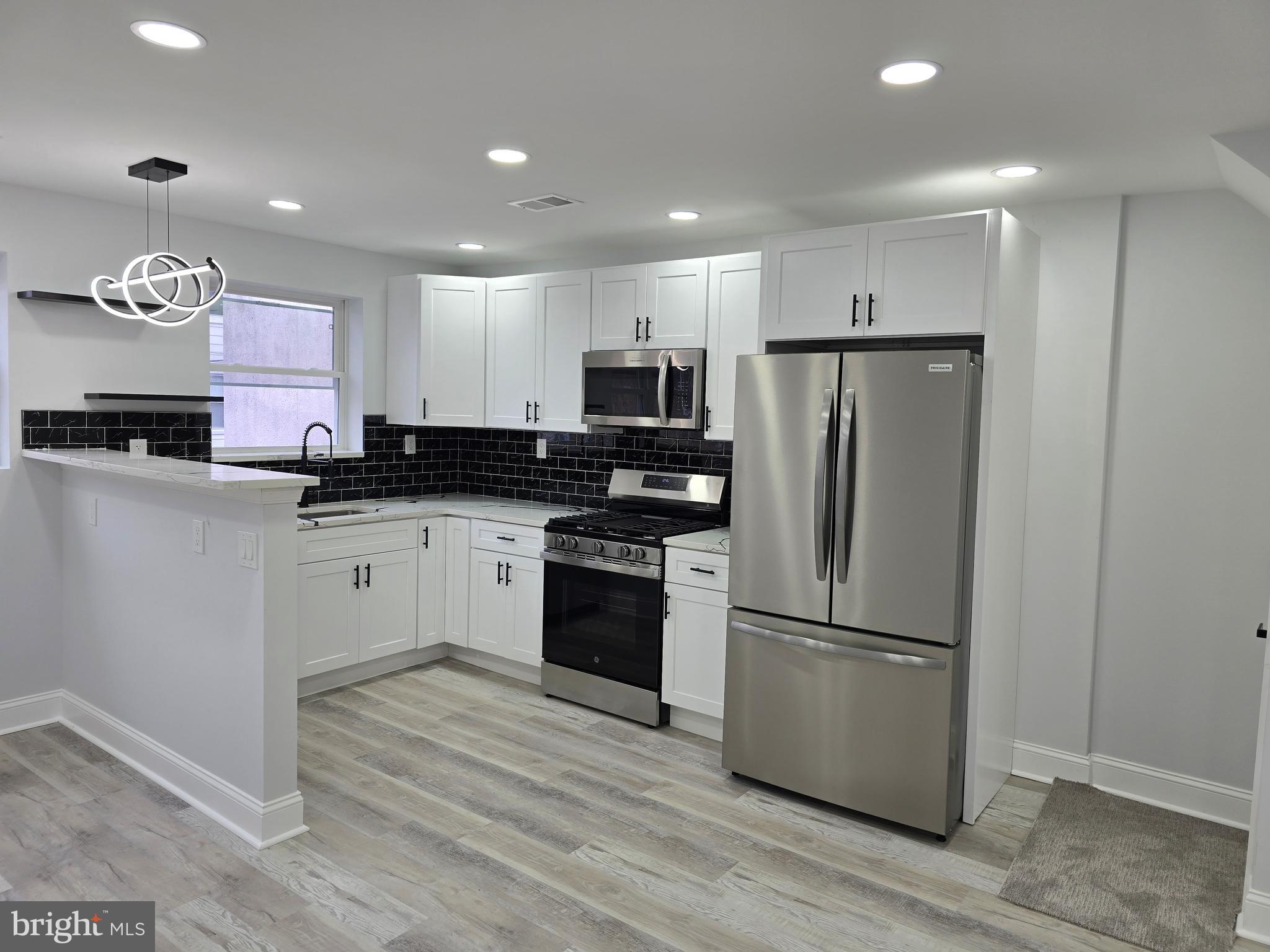 1012 Edgemore Road Philadelphia, PA 19151 - Photo 13 of 39 Gallery Image 13
