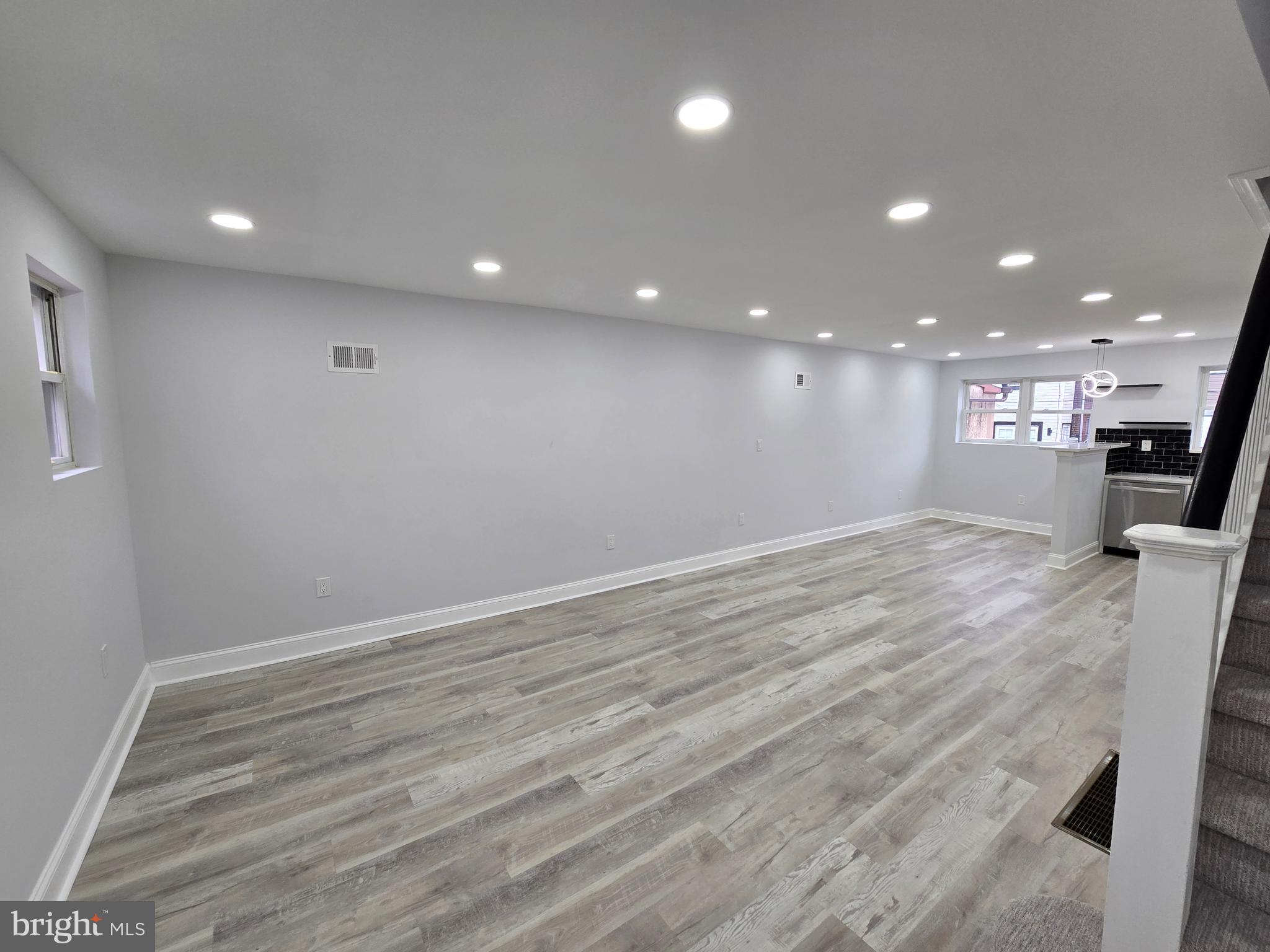 1012 Edgemore Road Philadelphia, PA 19151 - Photo 8 of 39 Gallery Image 8