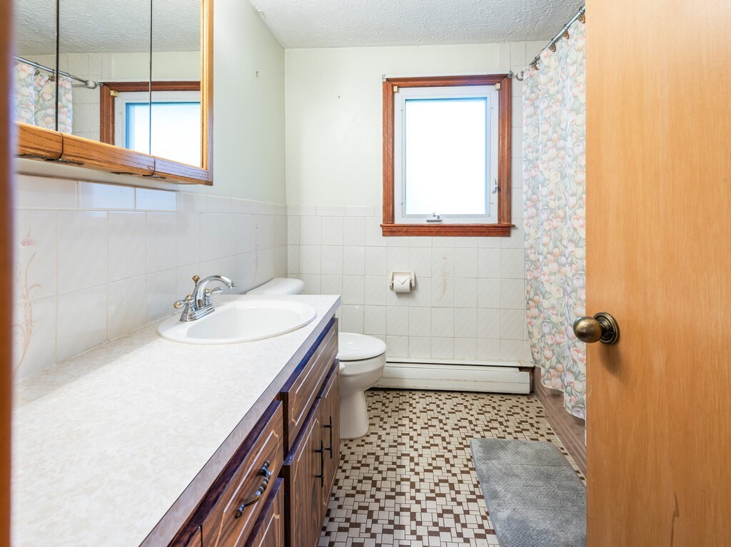 28 Superior Road Worcester, MA 01604 - Photo 15 of 41 Gallery Image 15