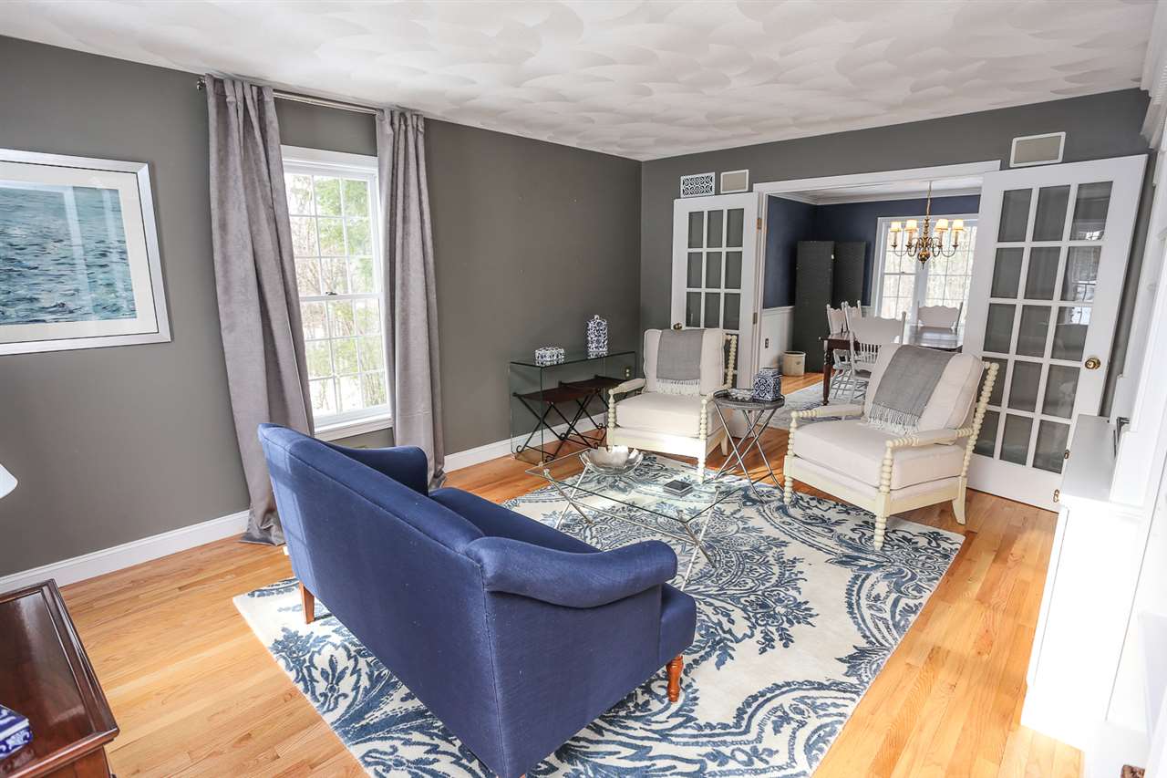 27 Nottingham Road Windham, NH 03087 - Photo 4 of 25