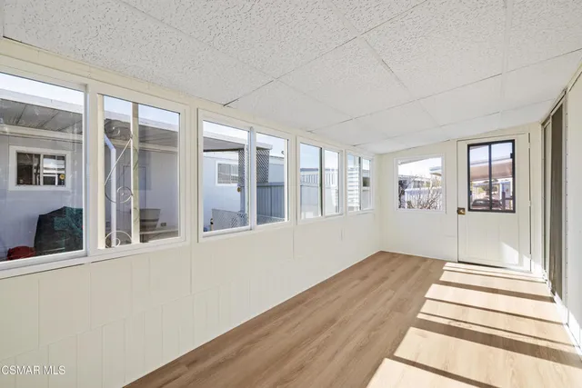 $325,000 | 72 Suzanne Court, Unit 72, Newbury Park, CA 91320