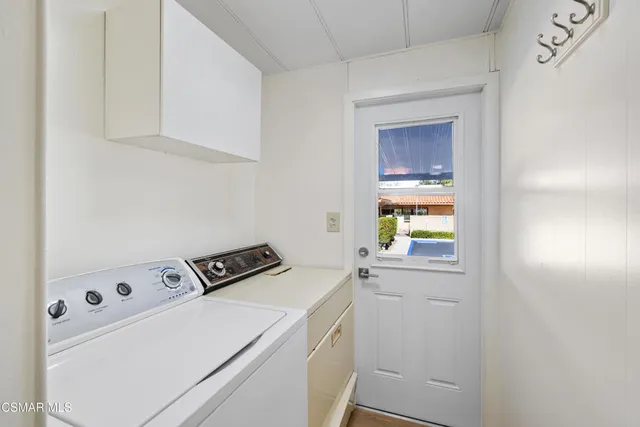 $325,000 | 72 Suzanne Court, Unit 72, Newbury Park, CA 91320