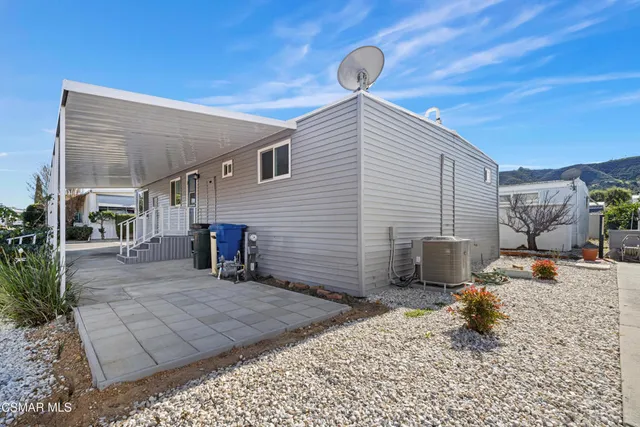 $325,000 | 72 Suzanne Court, Unit 72, Newbury Park, CA 91320