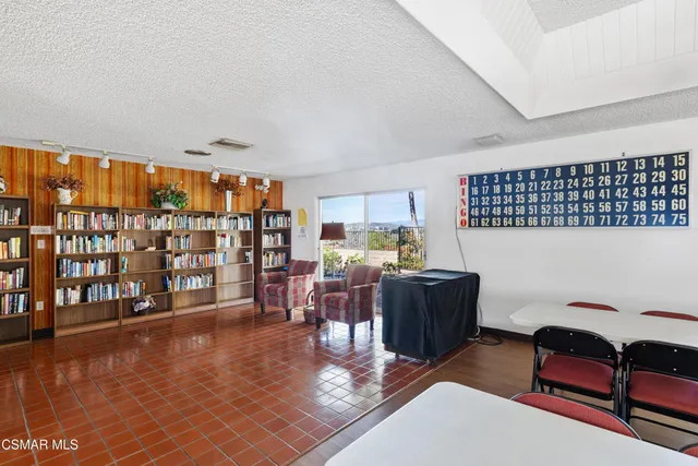 $325,000 | 72 Suzanne Court, Unit 72, Newbury Park, CA 91320