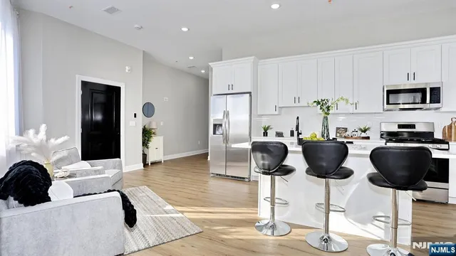 $3,200 | 385 Passaic Avenue, Unit 2, Lodi, NJ 07644