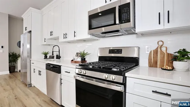 $3,200 | 385 Passaic Avenue, Unit 2, Lodi, NJ 07644