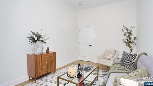 $3,200 | 385 Passaic Avenue, Unit 2, Lodi, NJ 07644