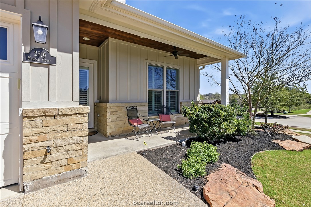 2816 Maroon Court Bryan, TX 77807 - Photo 5 of 30 Back patio