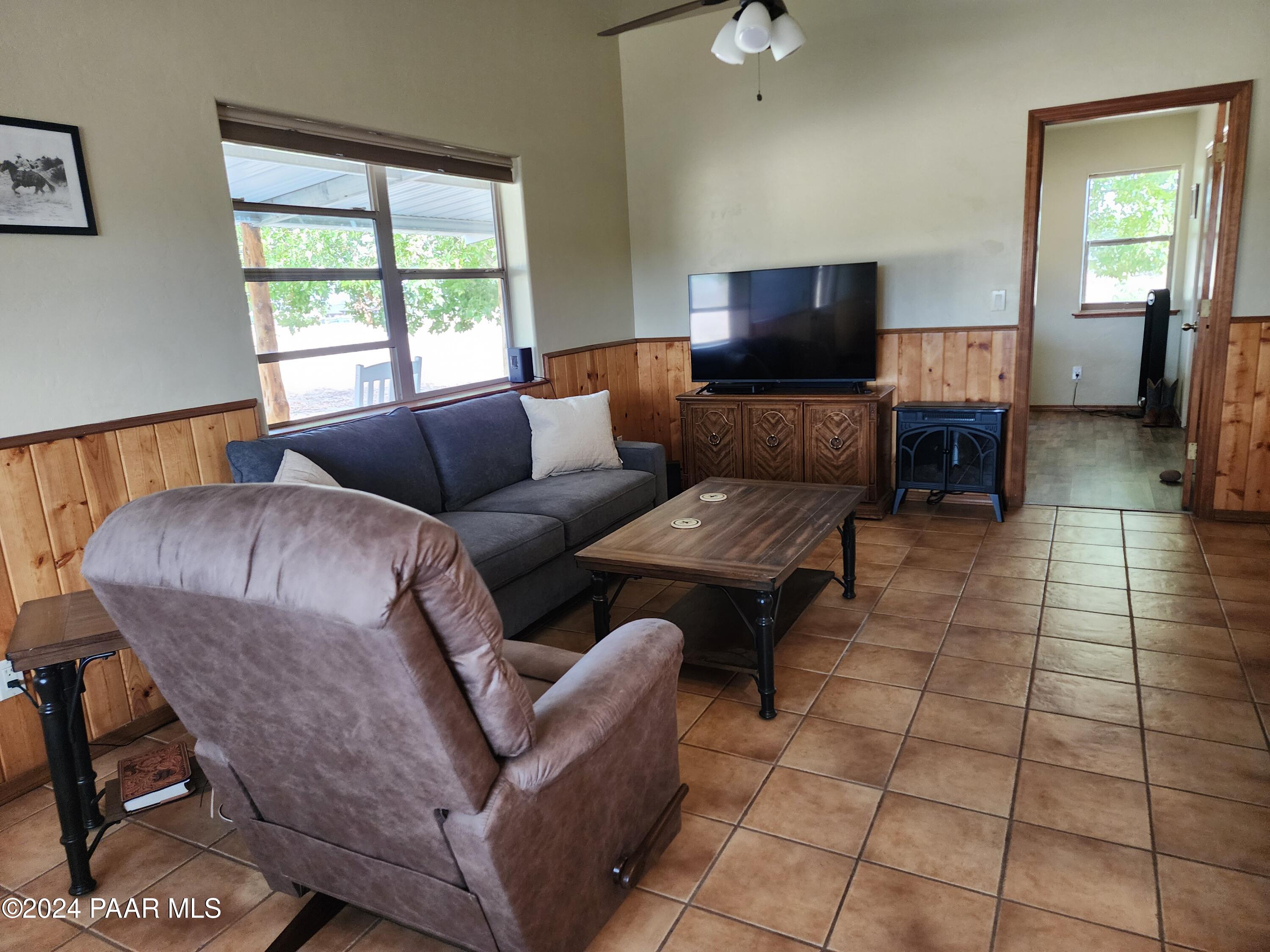 3325 West L Bar L Road Prescott, AZ 86305 - Photo 7 of 40 20241027_141500