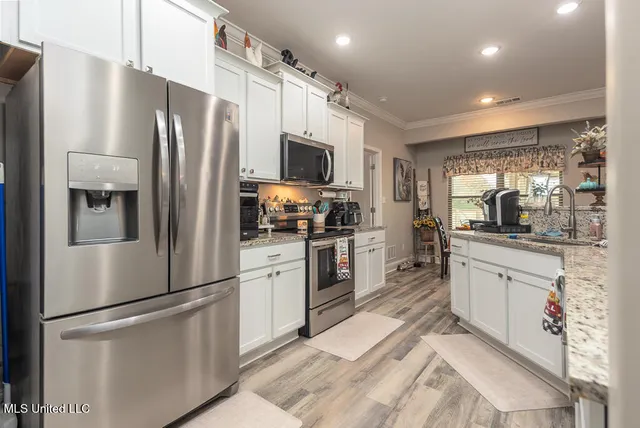 $423,500 | 51 Belle Meade Road, Holly Springs, MS 38635